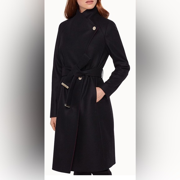 Michael Kors coat. Midi. Funnel collar. Black with gold detailing. 62% wool. S - Picture 1 of 15